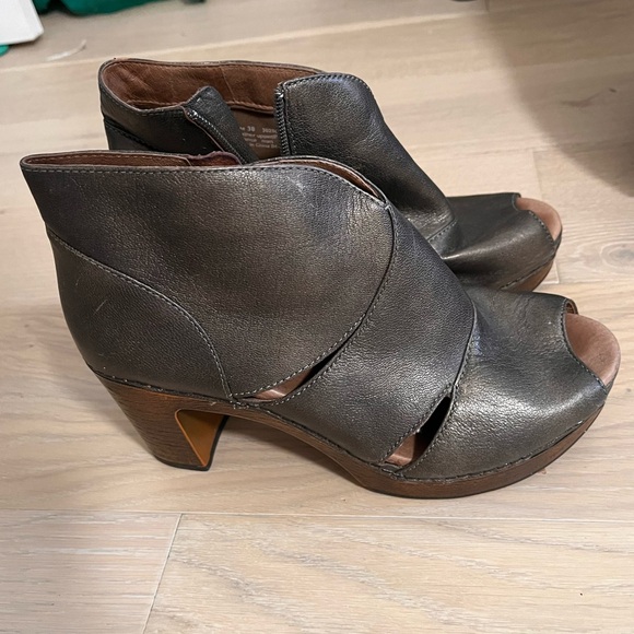 Dansko Shoes - Dansko Delphina peep toe booties size 38